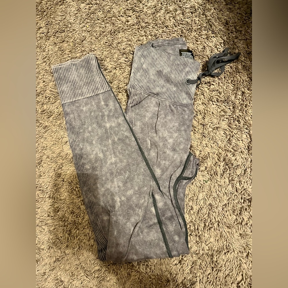Pink Active jogger/ leggings worn twice , too long on me.